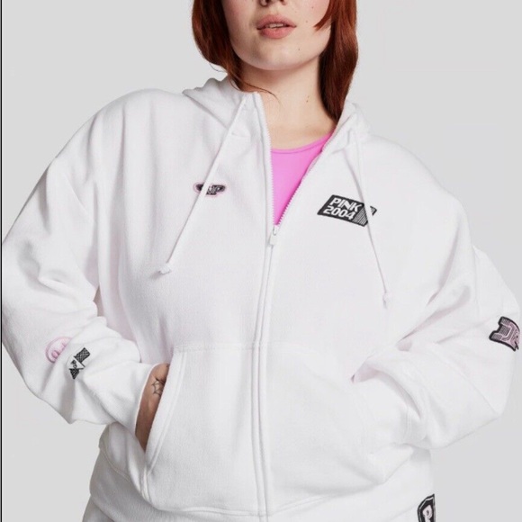 🔥SALE🔥 NWT Victorias Secret PINK Hoodie - Picture 2 of 8